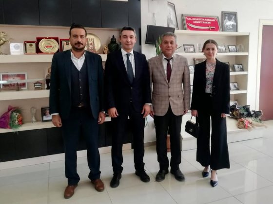 Pamukkale Üniversitesi Çal Meslek Yüksekokulu Yönetimi, Çal Belediye Başkanı Ahmet Hakan’ı Ziyaret Etti
